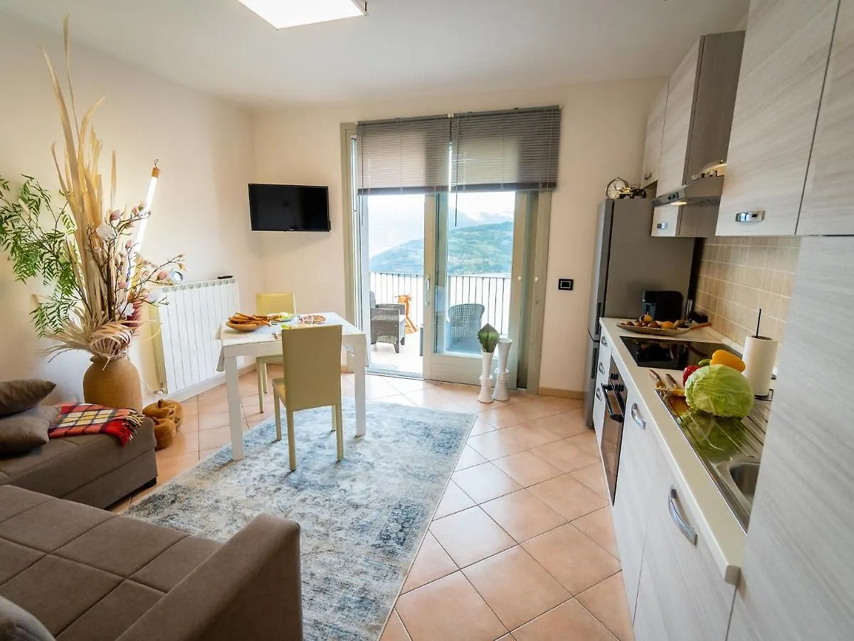Serafino - Nice Terrace & Swimming Pool On The Iseo Lake Parzanica إيطاليا